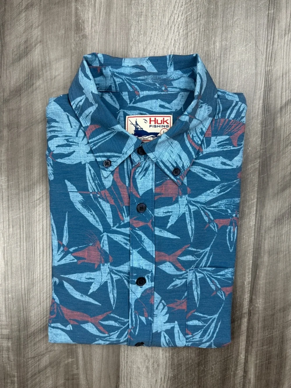 Huk Fishing Short Sleeve Button Down - Large